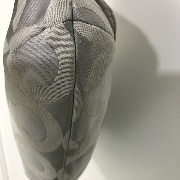 Coach Kristen Signature C Gray Silver  2011 Hobo Bag Purse with Crsbdy Strap EUC - Picture 3 of 9